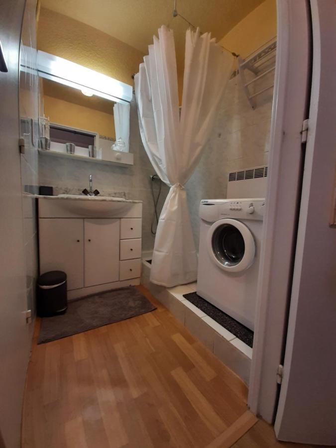 La Singlantane Appartement Les Angles  Buitenkant foto